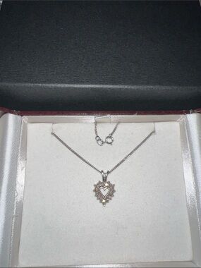White Gold Heart Halo Diamond Pendant Necklace.